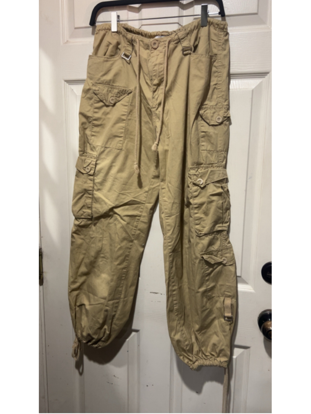 Women's Angel Kiss Cargo Pants Size M Beige